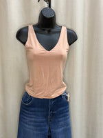 Vienna V neck tank