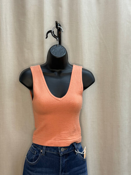 Claudia UV Neck Crop