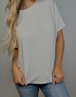 Elizabeth Basic Tee