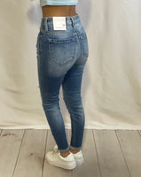 Aspen High Rise Fray Hem Ankle