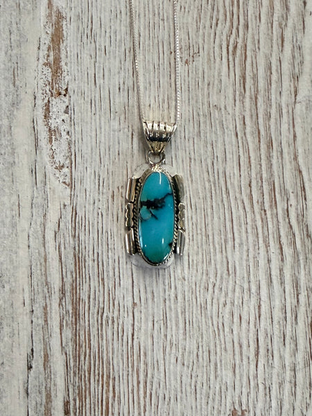 Oval Pendant Turquoise Necklace