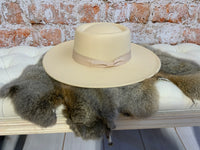 Structured Wide Brim Felt Hat