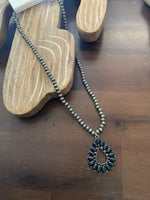 Navajo Bead Short Necklace with Pendant