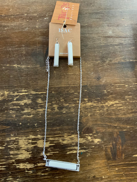 Short Pendant Necklace Set