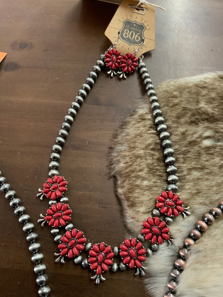 Seven Flower Necklace